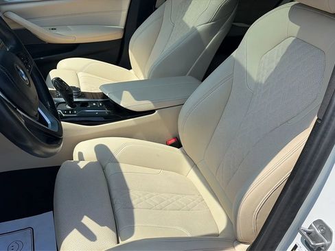 Used 2023 BMW 530i xDrive w/ Premium Package AWD/4WD image 9