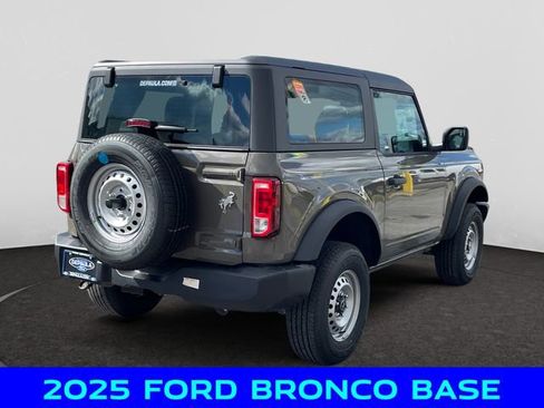 New 2025 Ford Bronco Base image 6