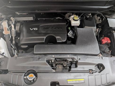 Used 2018 Nissan Pathfinder Platinum AWD/4WD image 26