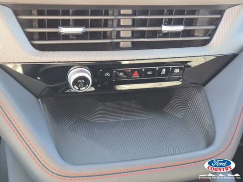 New 2026 Ford Explorer ST-Line w/ ST-Line Street Pack image 14