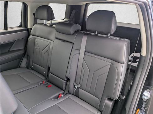 New 2026 Hyundai Santa Fe SEL FWD image 17