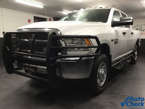 Used 2016 RAM 3500 Tradesman w/ Chrome Appearance Group image 5