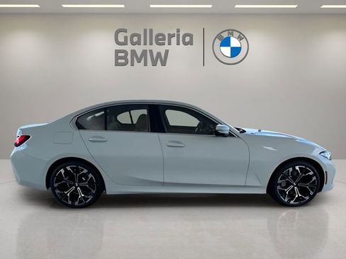 New 2026 BMW 330i Sedan w/ Premium Package image 4