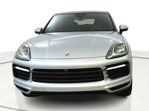 Used 2023 Porsche Cayenne Coupe AWD/4WD image 2