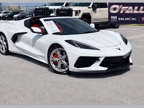 Used 2022 Chevrolet Corvette Stingray Premium Cpe w/ Z51 Performance Package RWD image 1