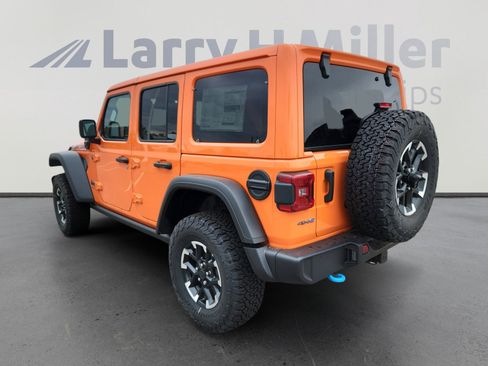 New 2025 Jeep Wrangler Unlimited Rubicon 4xe w/ Convenience Group image 4