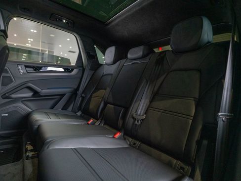 New 2026 Porsche Cayenne GTS image 42
