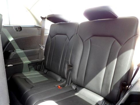 Used 2019 Audi Q7 3.0T Premium Plus w/ Premium Plus Package image 36