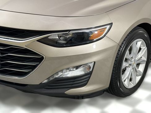 Used 2024 Chevrolet Malibu LT FWD image 11