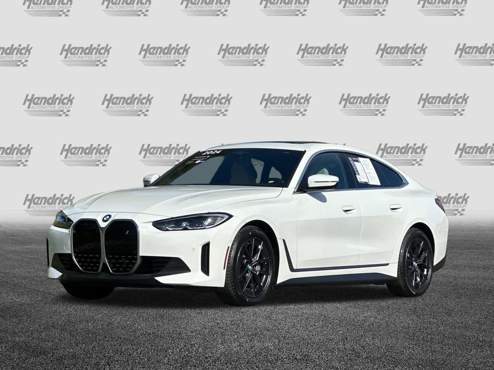 Certified 2024 BMW i4 eDrive40 w/ Premium Package RWD image 9