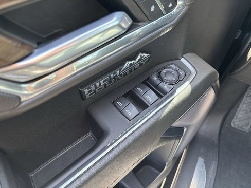 Used 2023 Chevrolet Silverado 1500 High Country AWD/4WD image 29