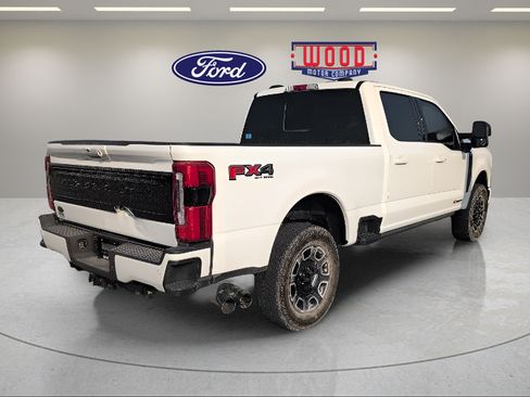 Used 2026 Ford F250 Platinum AWD/4WD image 2