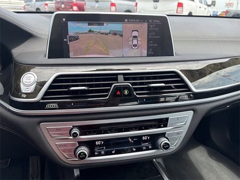 Used 2020 BMW 750i xDrive w/ M Sport Package image 13