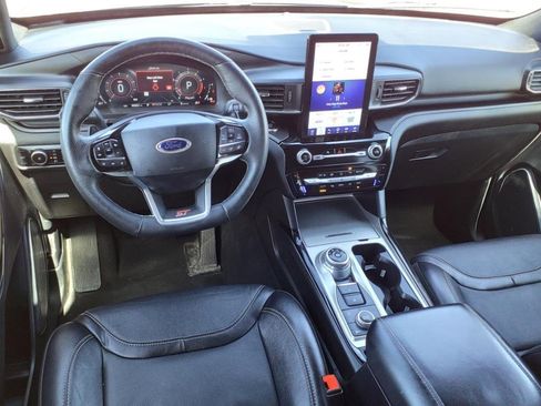 Used 2023 Ford Explorer ST w/ Equipment Group 401A image 7