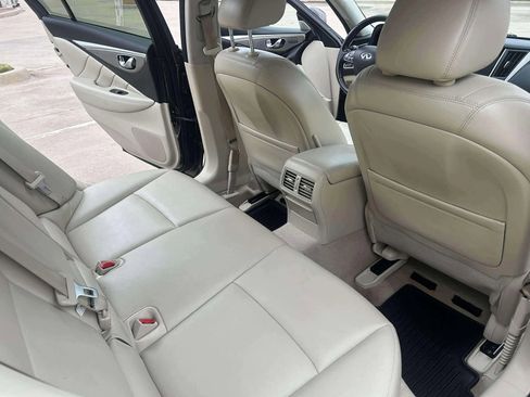 Used 2017 INFINITI Q50 3.0t Premium w/ 3.0T Premium Plus Package image 13