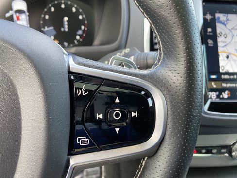 Used 2019 Volvo XC90 T6 R-Design w/ Advanced Package image 19