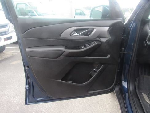 Certified 2023 Chevrolet Traverse LT w/ LPO, Floor Liner Package AWD/4WD image 8