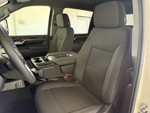 New 2026 GMC Sierra 3500 SLE image 18