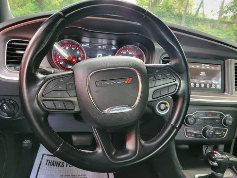 Used 2022 Dodge Charger SXT image 24