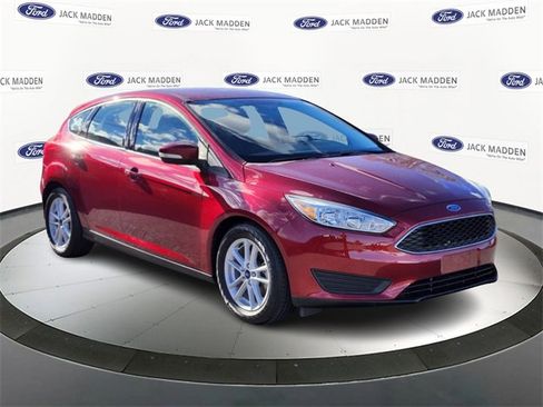 Used 2017 Ford Focus SE image 7
