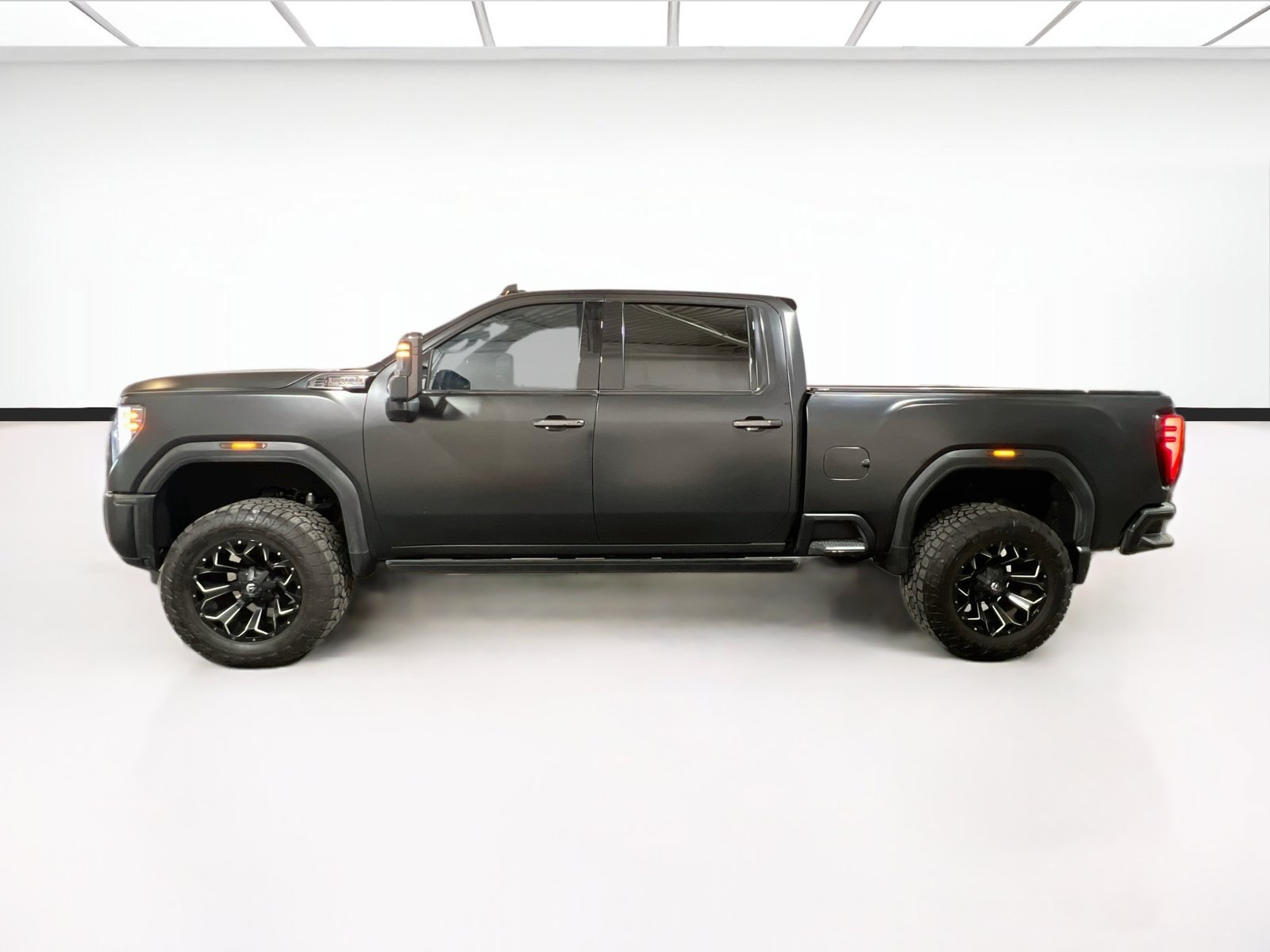Used 2024 GMC Sierra 3500 Denali w/ Denali Reserve Package AWD/4WD image 24