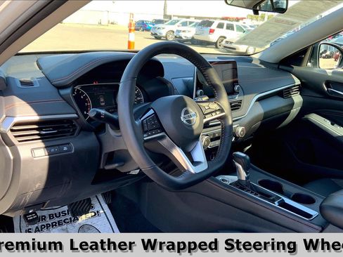 Used 2020 Nissan Altima 2.5 SR w/ Premium Package image 15