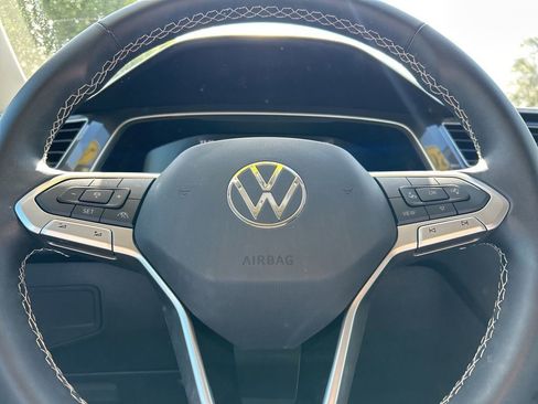 Used 2024 Volkswagen Tiguan S image 22