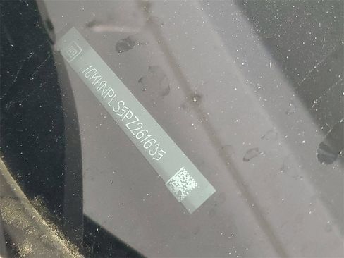 Used 2023 GMC Acadia Denali image 28