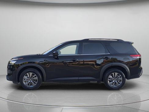 Used 2024 Nissan Pathfinder SV FWD image 43
