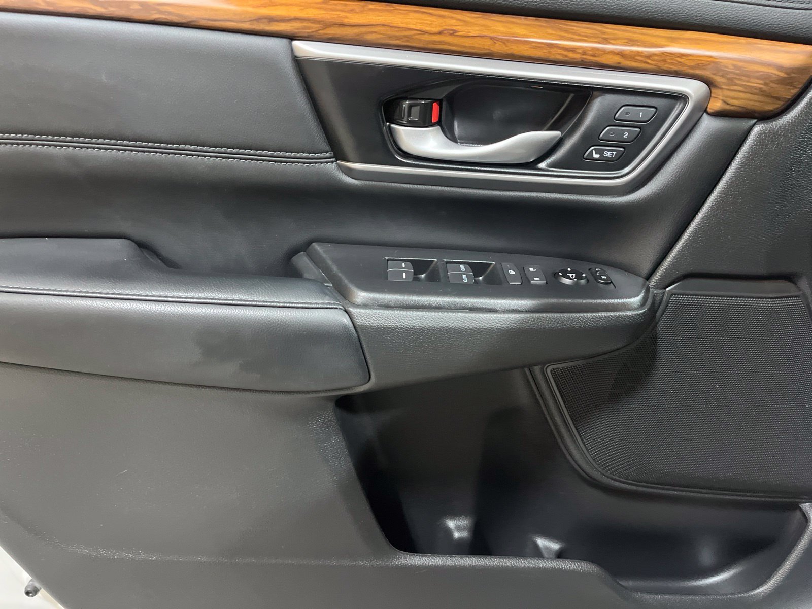 Used 2021 Honda CR-V Touring image 18