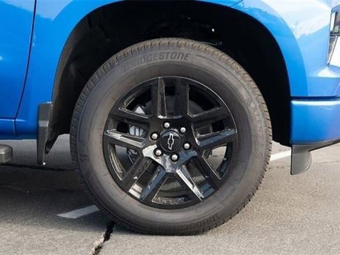 Used 2025 Chevrolet Silverado 1500 Custom image 45