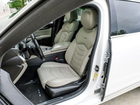 Used 2018 Cadillac CT6 Luxury w/ Active Chassis Package AWD/4WD image 39