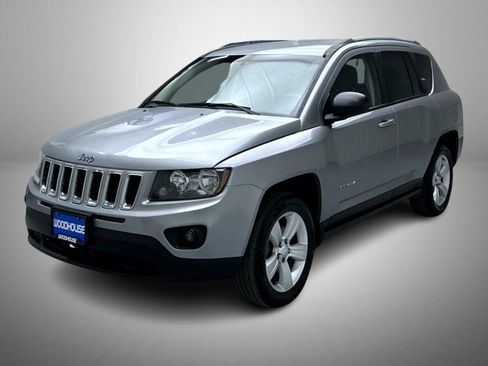 Used 2017 Jeep Compass Sport w/ Power Value Group FWD image 1