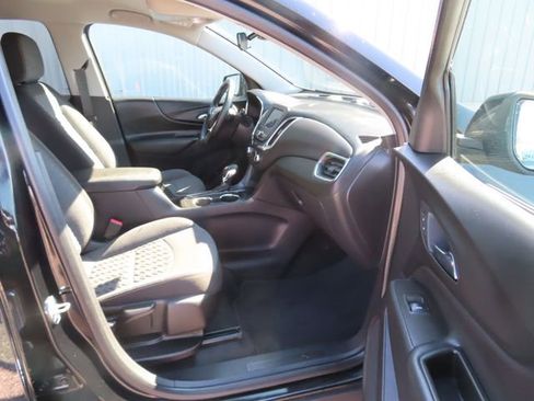 Used 2023 Chevrolet Equinox LT FWD image 24