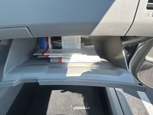 Used 2011 Toyota Corolla LE FWD image 22