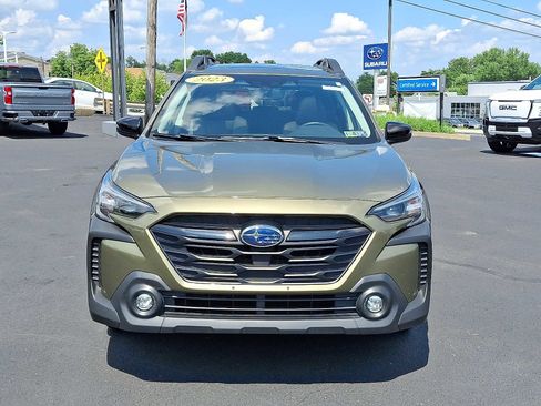 Used 2023 Subaru Outback Onyx Edition image 2