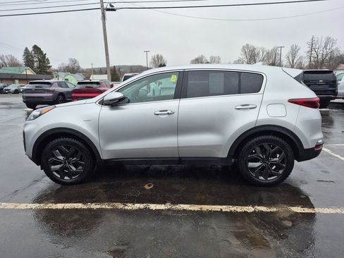 Used 2022 Kia Sportage LX w/ LX AWD Value Edition Package image 9
