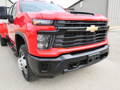 Used 2024 Chevrolet Silverado 3500 W/T w/ Snow Plow Prep/Camper Package image 41