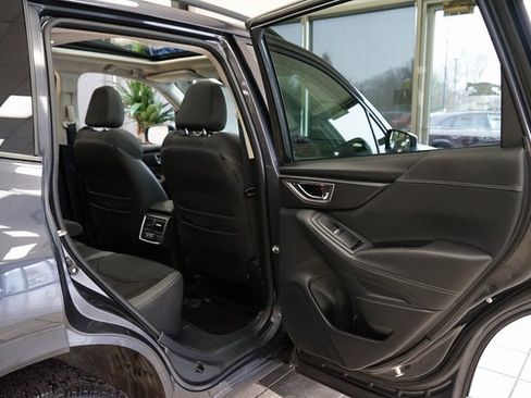 Used 2019 Subaru Forester Premium image 45