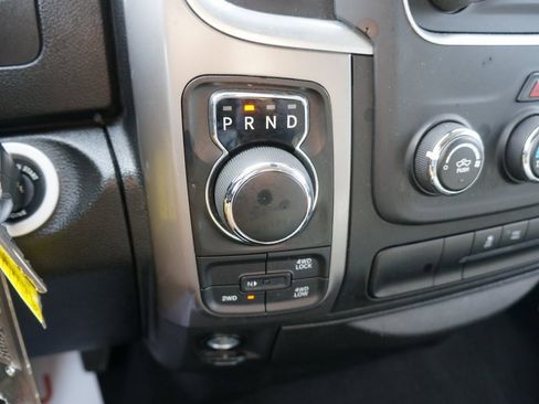 Used 2023 RAM 1500 Classic SLT image 27