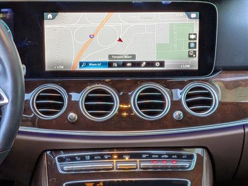 Used 2022 Mercedes-Benz E 450 4MATIC Sedan image 10