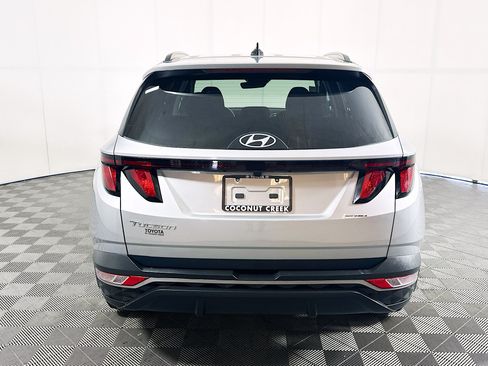Used 2024 Hyundai Tucson SEL FWD image 4