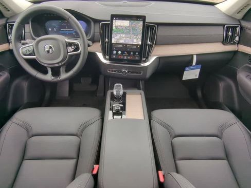 Certified 2026 Volvo XC90 B6 Plus w/ Protection Package Premier image 14