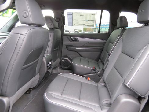 New 2025 Buick Enclave Sport Touring w/ Power Package image 17