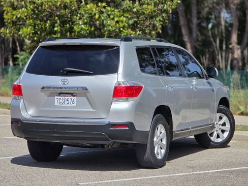 Used 2011 Toyota Highlander SE image 7