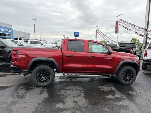 New 2026 Chevrolet Colorado Trail Boss AWD/4WD image 3
