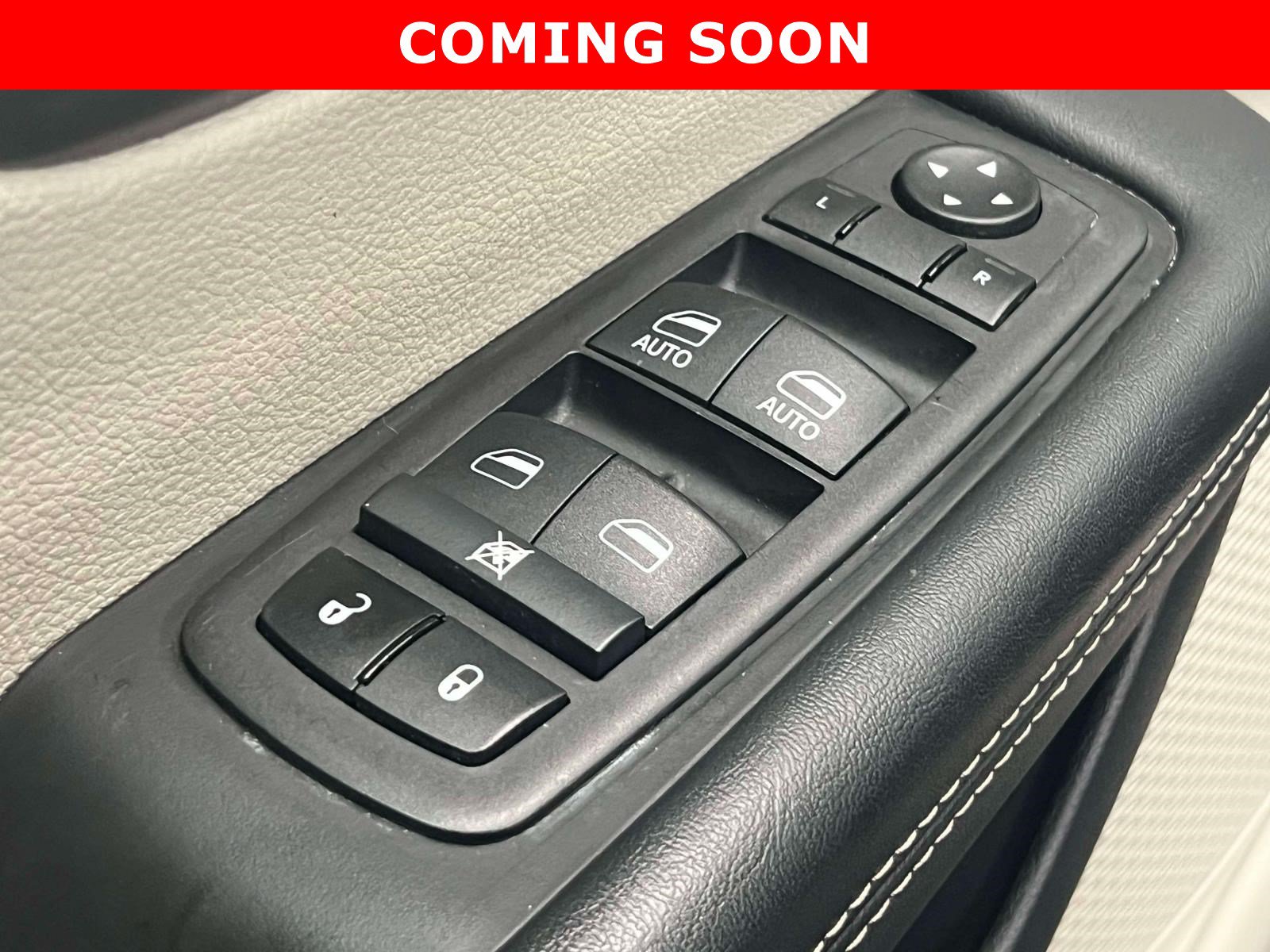 Certified 2024 Chrysler Pacifica Touring-L FWD image 16