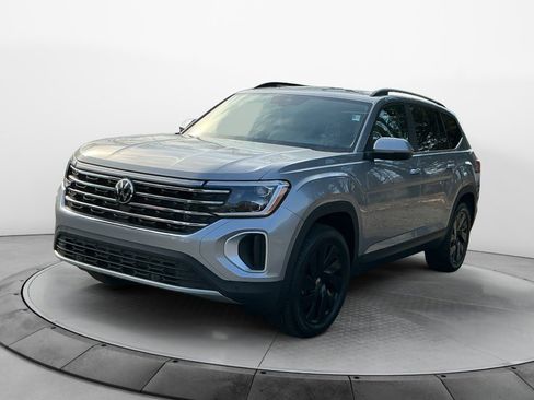 New 2026 Volkswagen Atlas SE image 3