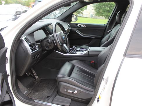 Used 2019 BMW X5 xDrive40i w/ M Sport Package AWD/4WD image 10