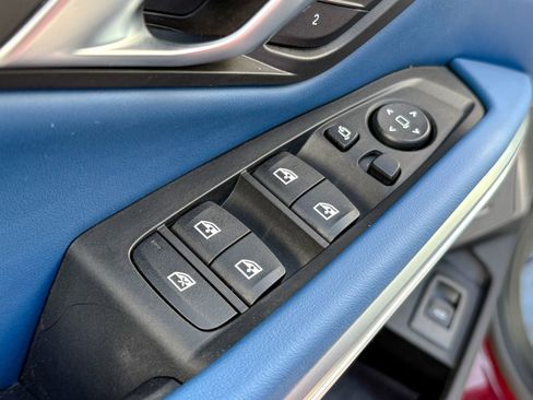 Used 2025 BMW M3 Competition image 16